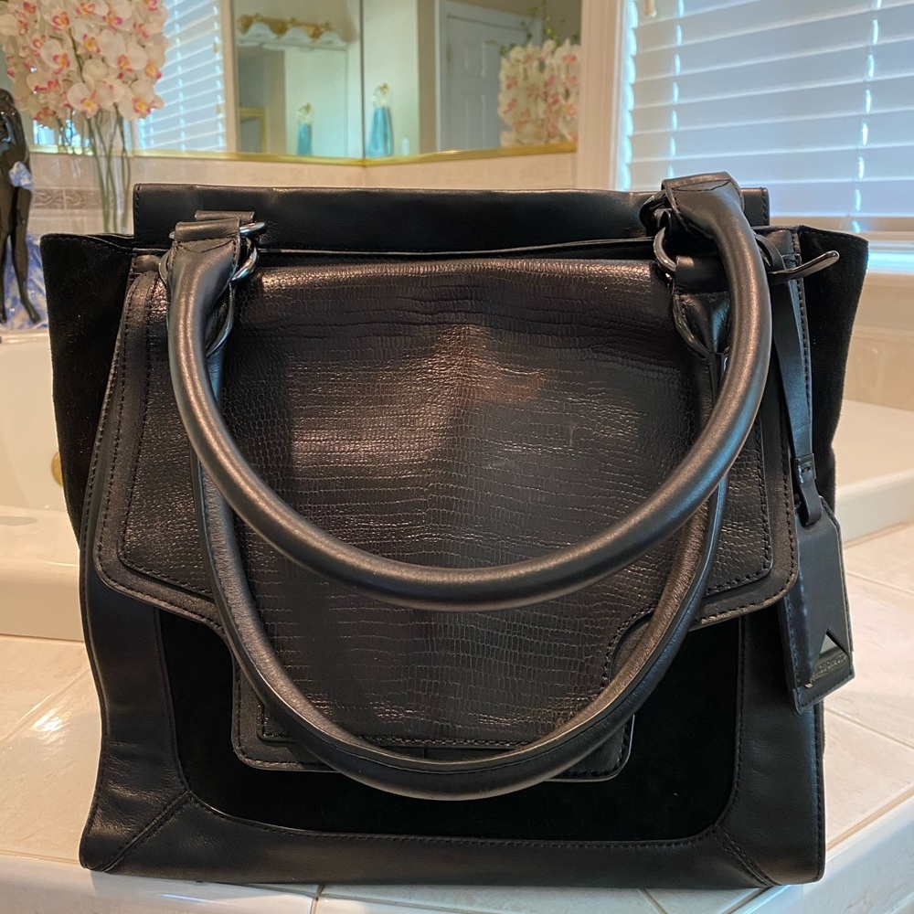 Vince Camuto